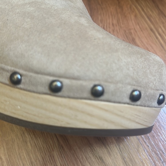 Beautiful fabric upper faux fur lining and faux fur sock boots - Picture 6 of 12